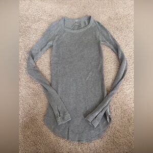 Womens Lululemon Gray Pullover Knit Long Sleeve Sweater Size Small 2/4